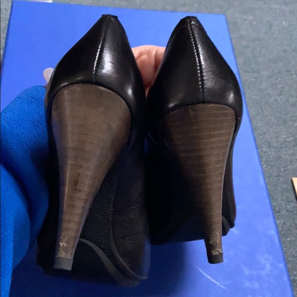 Coach black shoe - Picture 3 of 7